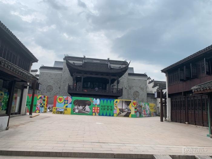 打造知识分享热点,加入她嫌弃吴京贫困,选择嫁入豪门,如今过得如何?,获取前沿 insight